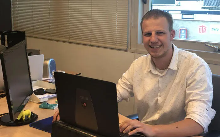 Stereotype ICT’ers bestaan niet volgens Hibernis-stagiair Michael